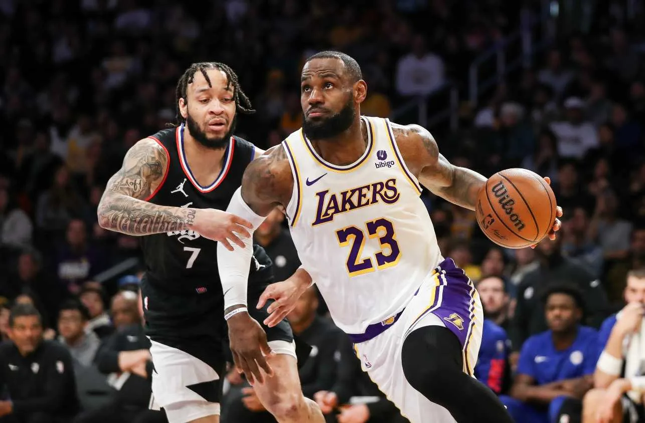 NBA: Lakers vencem os Clippers no clássico de Los Angeles