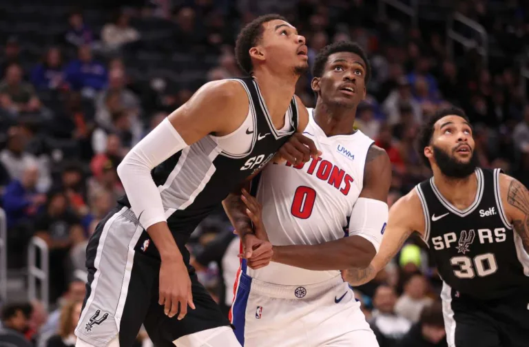 NBA: Wembanyama conquista primeiro triplo-duplo em vitória dos Spurs sobre os Pistons
