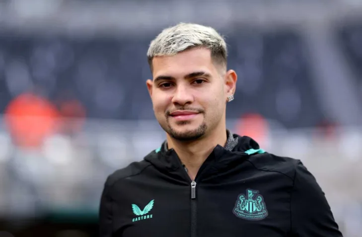 Especulado fora do Newcastle, Bruno Guimarães não quer deixar o clube Especulado fora do Newcastle, Bruno Guimarães não quer deixar o clube