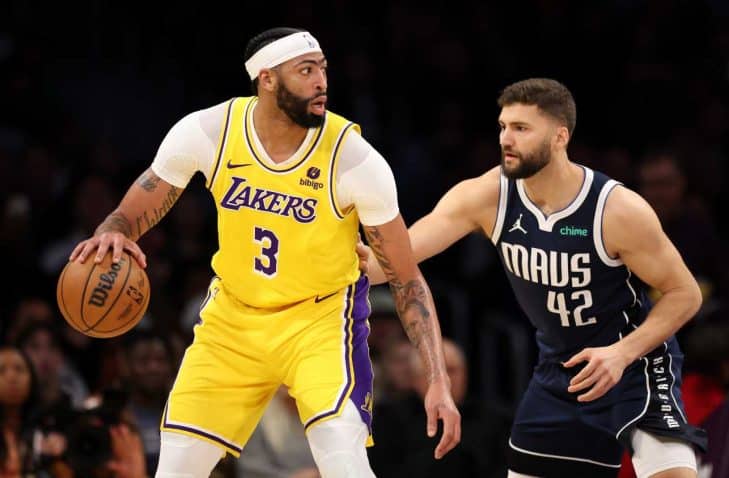 NBA: Doncic conquista triplo-duplo, mas não evita a derrota dos Mavericks para os Lakers NBA: Doncic conquista triplo-duplo, mas não evita a derrota dos Mavericks para os Lakers