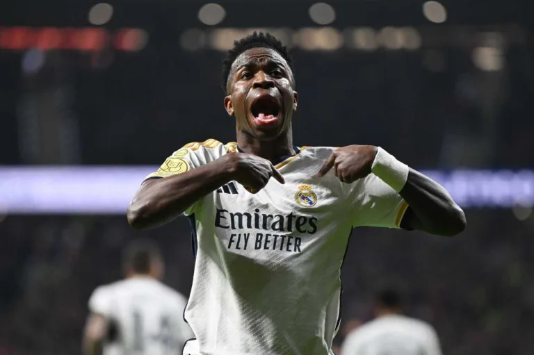 Mauro Cezar detona gritos racistas contra Vinícius Júnior: “Não param”