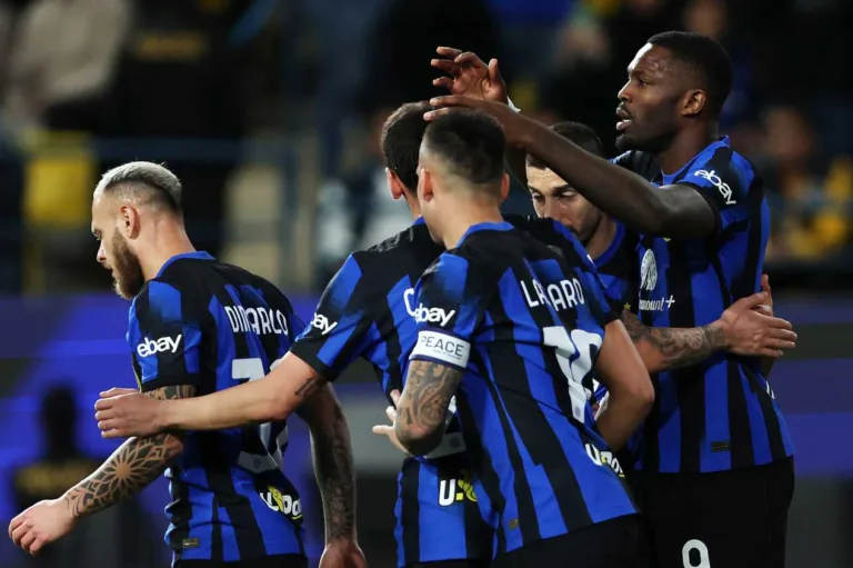 Calhanoglu amplia para a Inter de Milão em uma cobrança de pênalti; veja