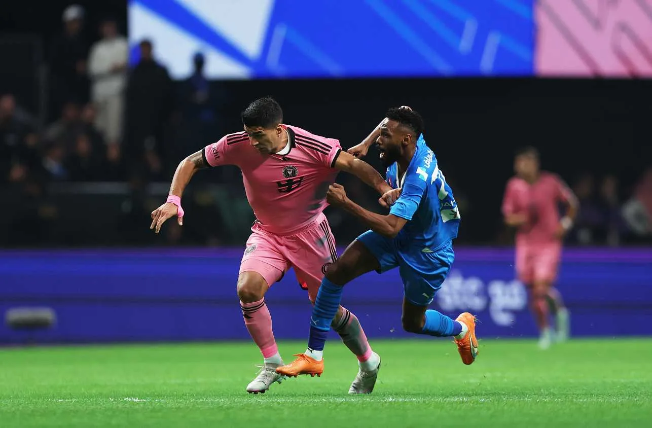 Messi e Suárez marcam, mas não evitam derrota do Inter Miami para o Al Hilal