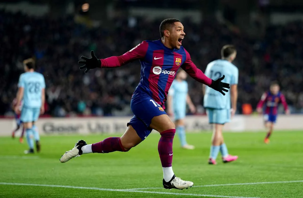 Barcelona vence o Osasuna com gol de Vitor Roque