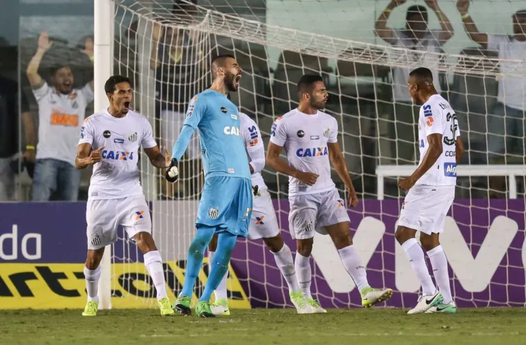 Ex-Santos, goleiro Vanderlei é apresentado por time do Brasileirão Série B