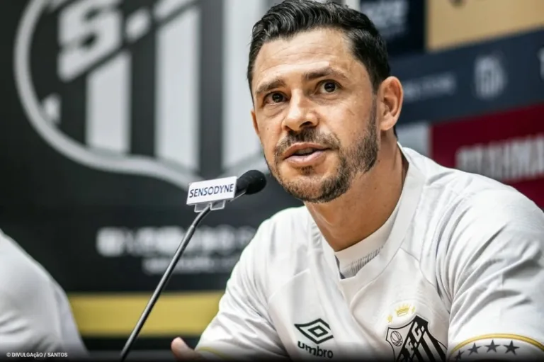 Veja como Giuliano chega para jogar no elenco do Santos