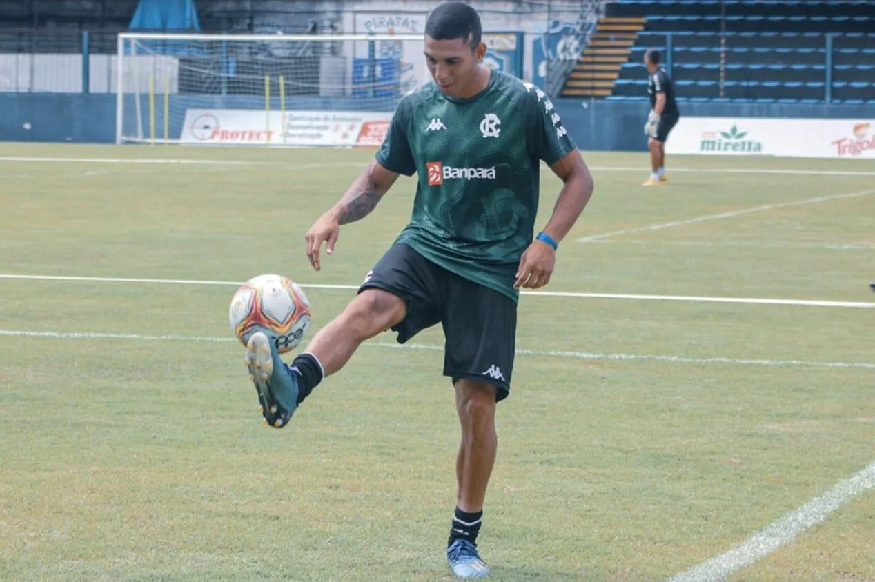 Mercado da bola: dirigente do Remo nega tentativa para contratar Hélio Borges