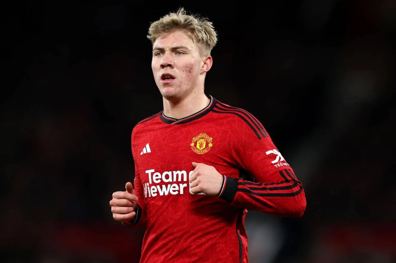 Manchester United vence o Newport County e  segue na Copa da Inglaterra