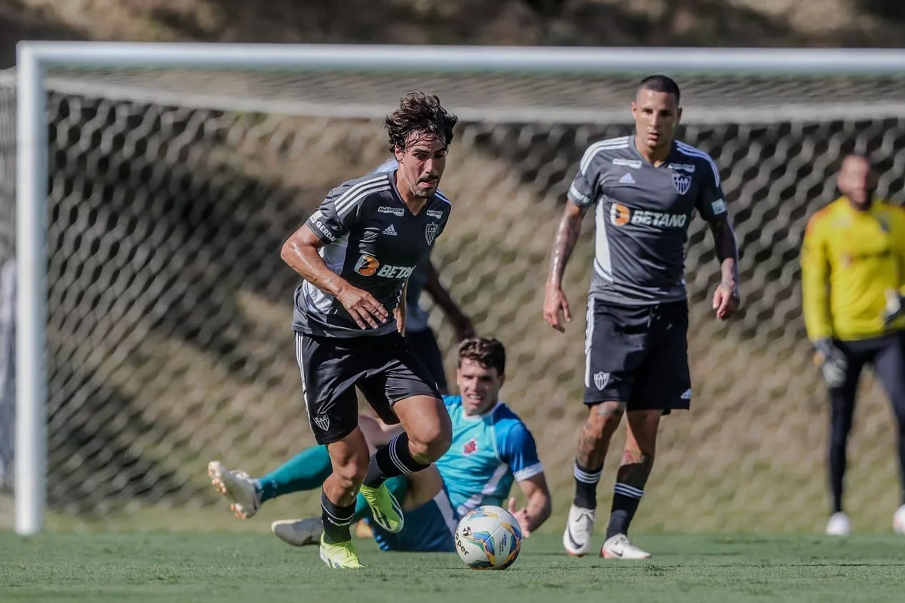 Atlético-MG vence jogo-treino contra o Ipatinga; veja os gols