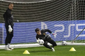 Kepa e Lunin treinando