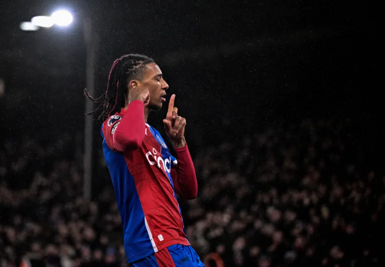 Paul Parker aconselha Olise a pensar bem antes de ir para o United     