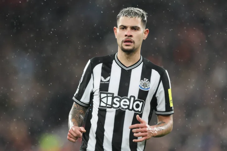 PSG quer tirar Bruno Guimarães do Newcastle; multa supera R$ 600 milhões PSG quer tirar Bruno Guimarães do Newcastle; multa supera R$ 600 milhões