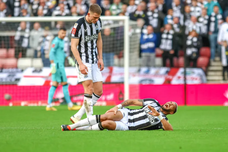 Newcastle United perde Joelinton por seis semanas; saiba mais 