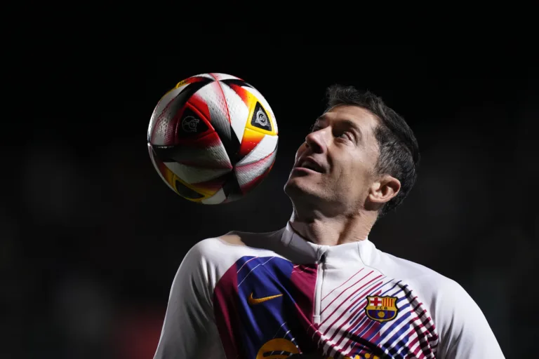 Lewandowski poderia trocar La Liga pela Premier League, segundo Di Marzio 