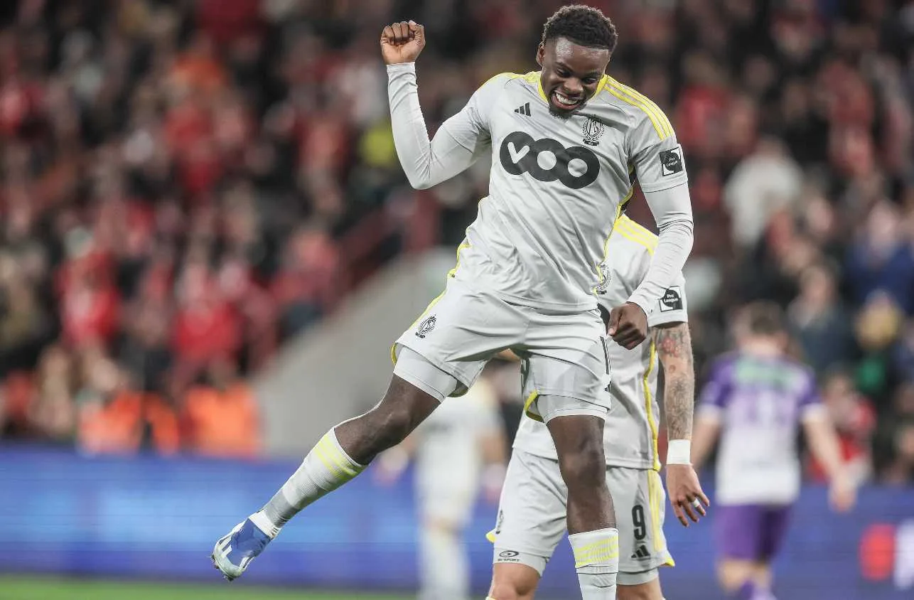 Mercado da bola: Noah Ohio, atacante do Standard Liège, na mira de várias equipes