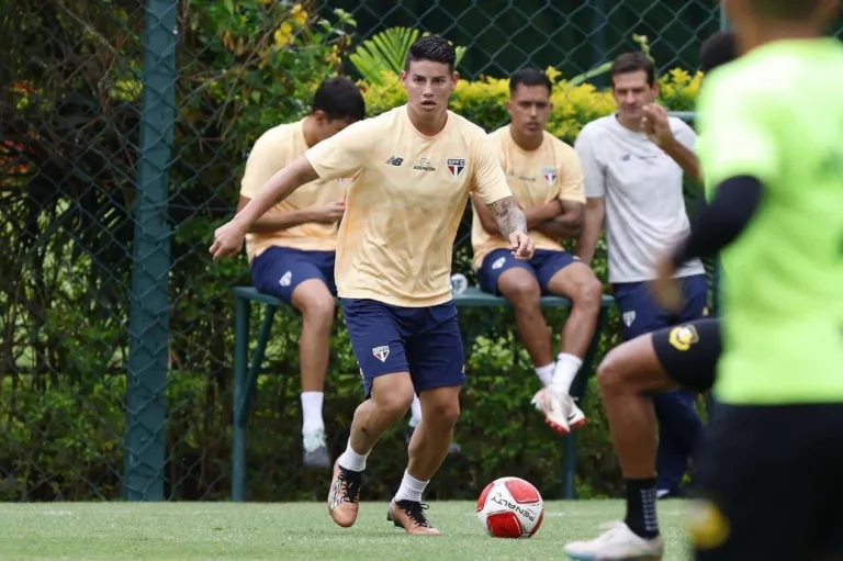 SPFC terá desfalque de James Rodríguez e mais três no início do Paulistão