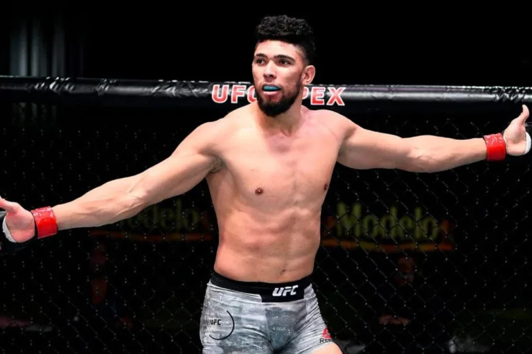 UFC: Johnny Walker aponta principal erro em derrota para Magomed Ankalaev