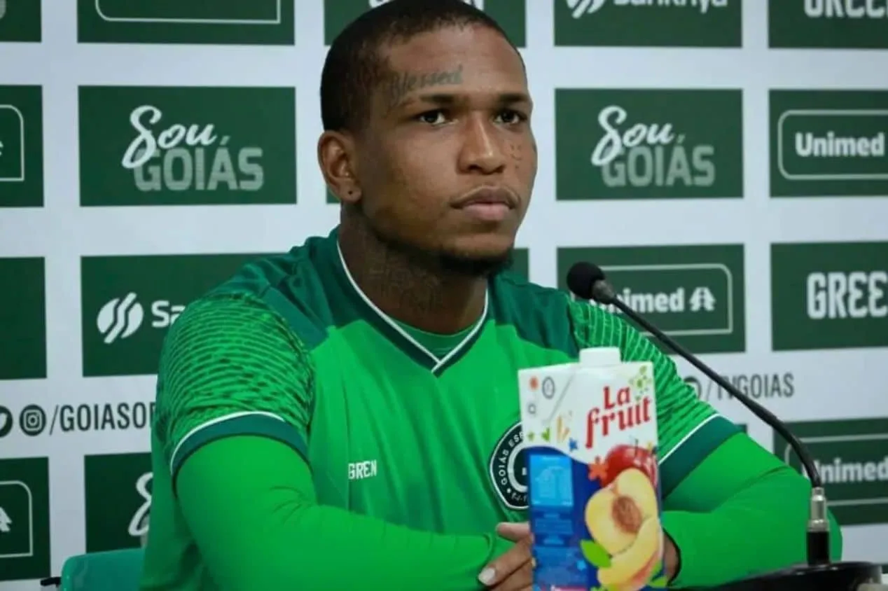 Reforço do Goiás revela que por pouco não entrou na vida crime após deixar o Flamengo: “Cogitei virar bandido”