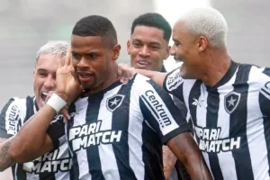 Com reservas, Botafogo derrota o Bangu e se mantém 100% no Carioca