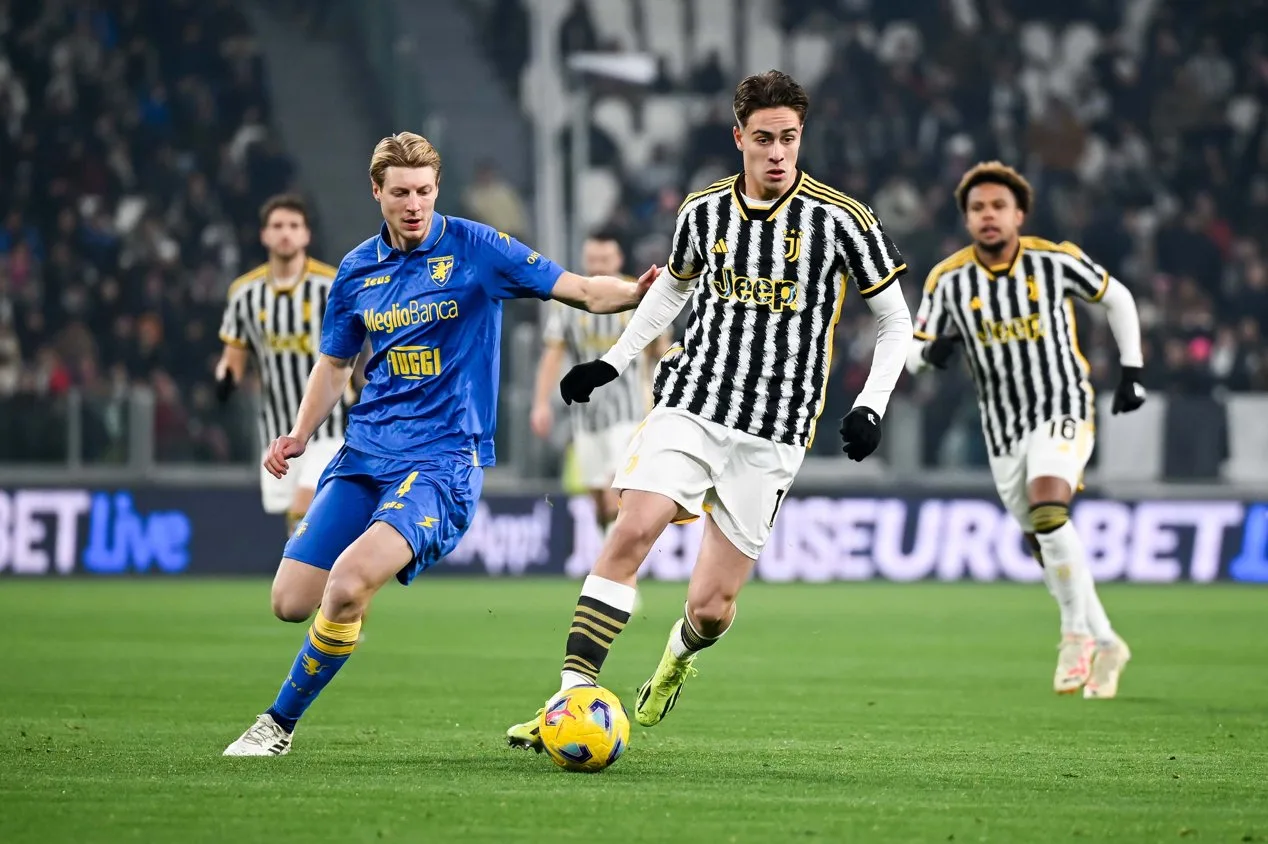 Juventus goleia o Frosinone e está na semifinal da Copa da Itália