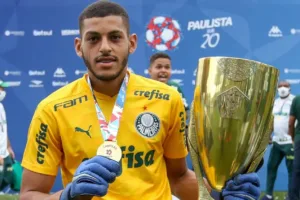 Palmeiras encaminha saída de Kaique para o Sporting por R$ 24 milhões