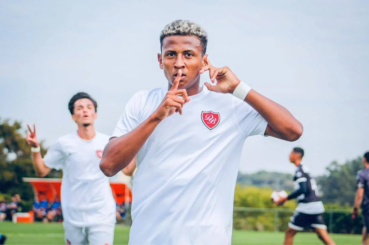 Botafogo perto de contratar o atacante Kauan Toledo, de 17 anos, do Desportivo Brasil