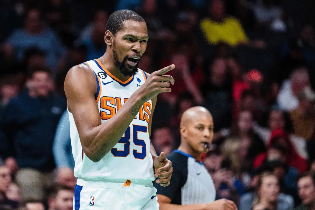 NBA: Durant descarta rumores e afirma intenção de seguir nos Suns