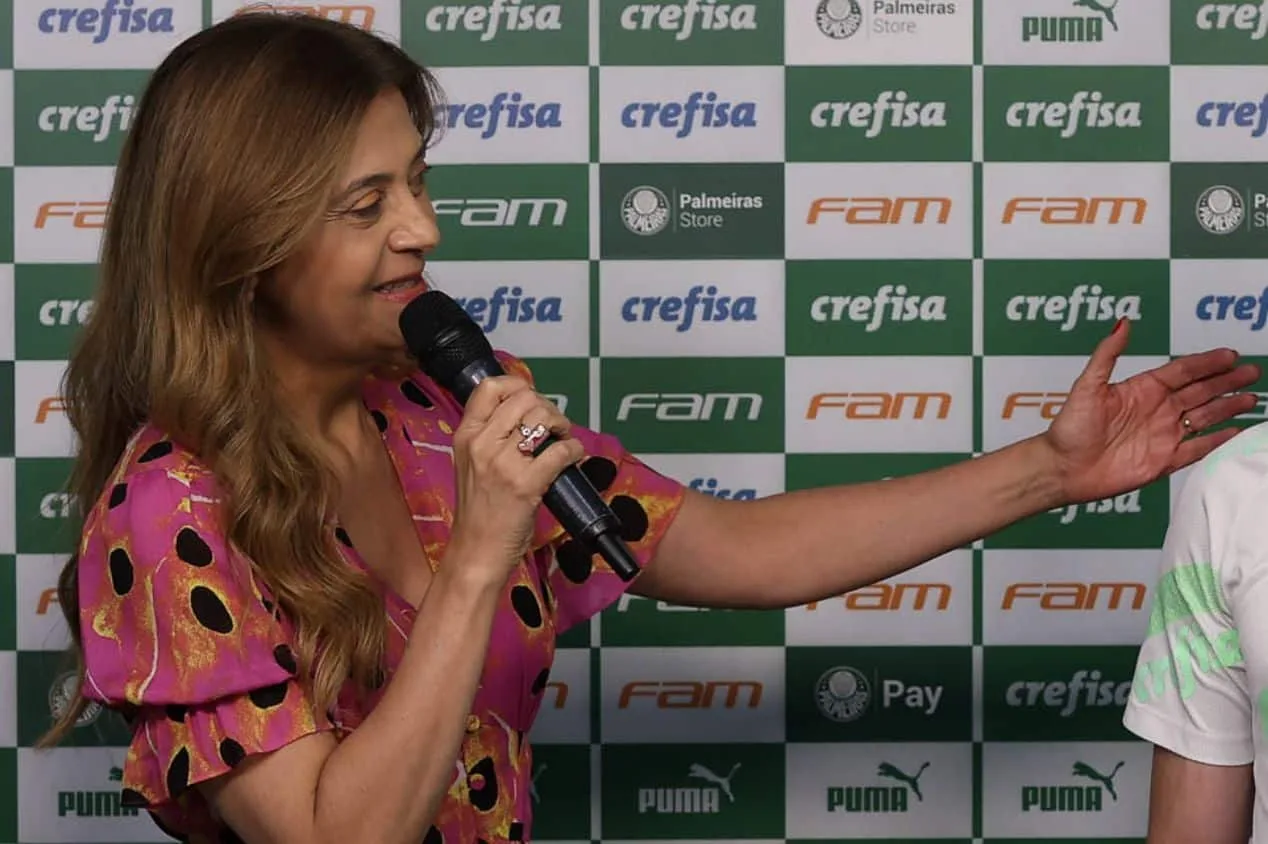 Leila Pereira alfineta “clubes que não ganham nada” ao abordar polêmica no Palmeiras