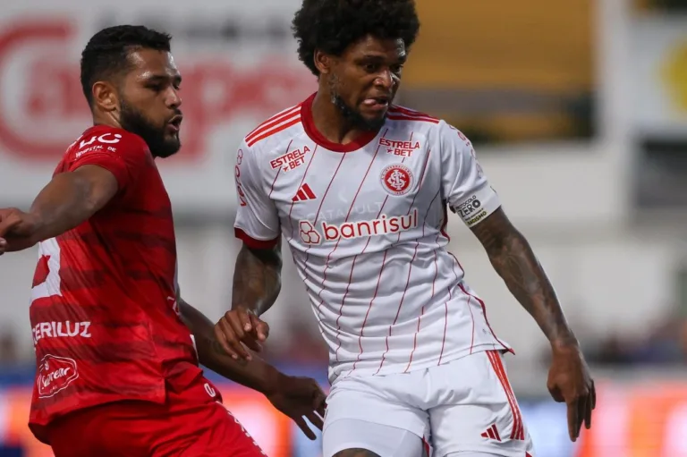 Baldasso pede saída de quatro jogadores após empate do Internacional: “Não dá”