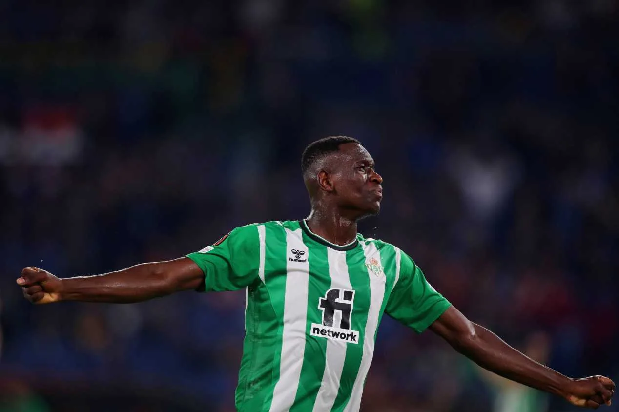 Mauro Cezar diz qual era chance do Flamengo após atacante fechar com rival 