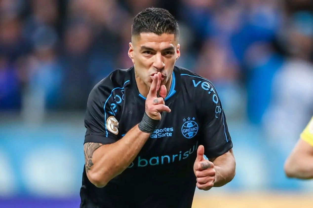 Cavani ou Di María? Grêmio se manifesta sobre busca por substituto de Suárez