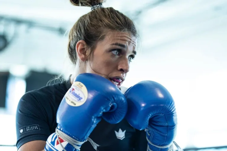 Mackenzie Dern detalha preparação ‘relâmpago’ para o UFC 298