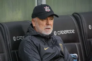 Craque Neto revela preocupação com o Corinthians e ‘brinca’ com ‘novo Maradona