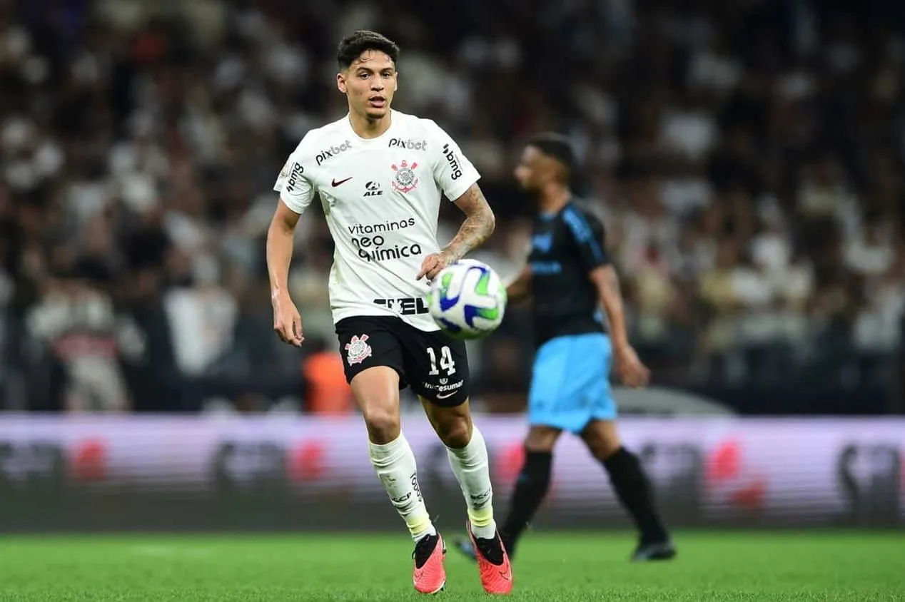 Mano dispara contra Caetano após expulsão em Corinthians x SPFC: “Inadmissível”