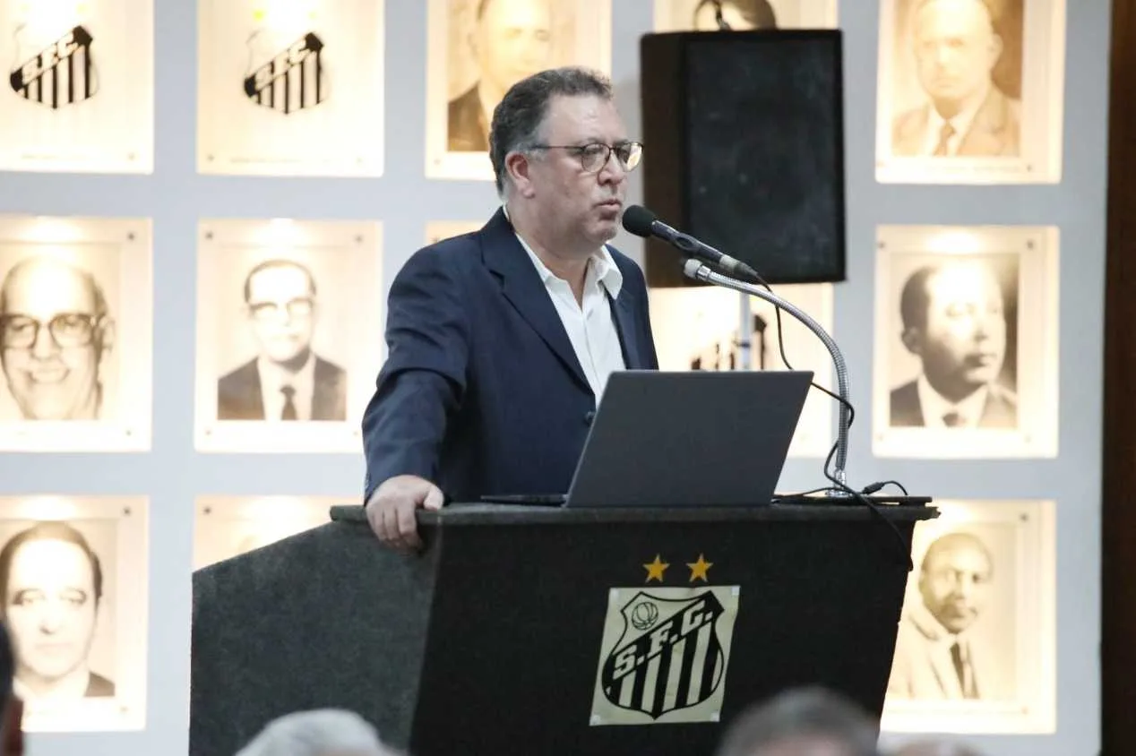 Santos divulga elenco de 2024 e ‘entrega’ mais um reforço; veja os confirmados