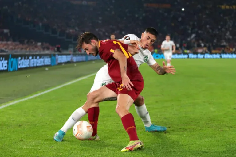 Flamengo precisa gastar quantia milionária por Léo Ortiz e Viña; veja valores