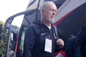 Mauro Cezar critica postura de Mano Menezes no Corinthians