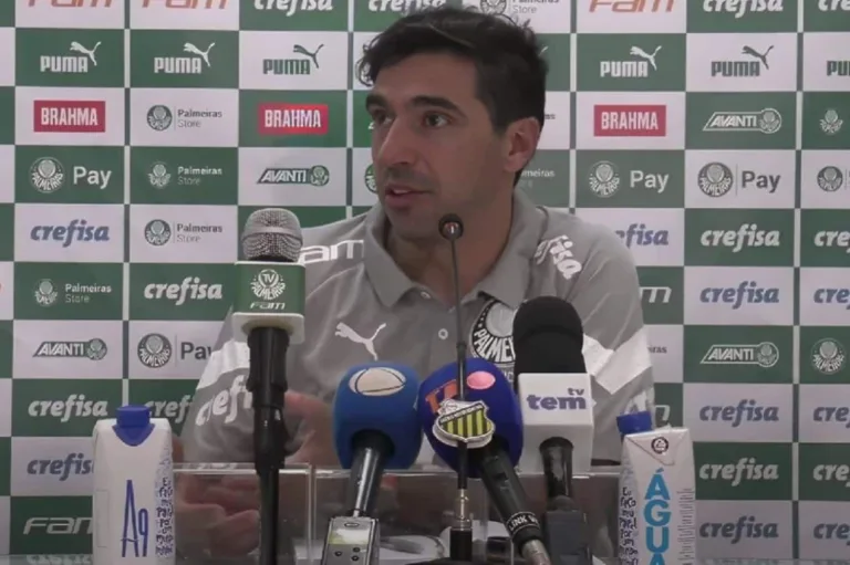 Abel Ferreira deixa em aberto possível saída no Palmeiras