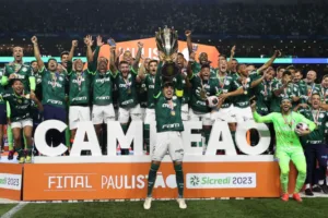 Neto vê três clubes capazes de bater de frente com o Palmeiras no Paulistão