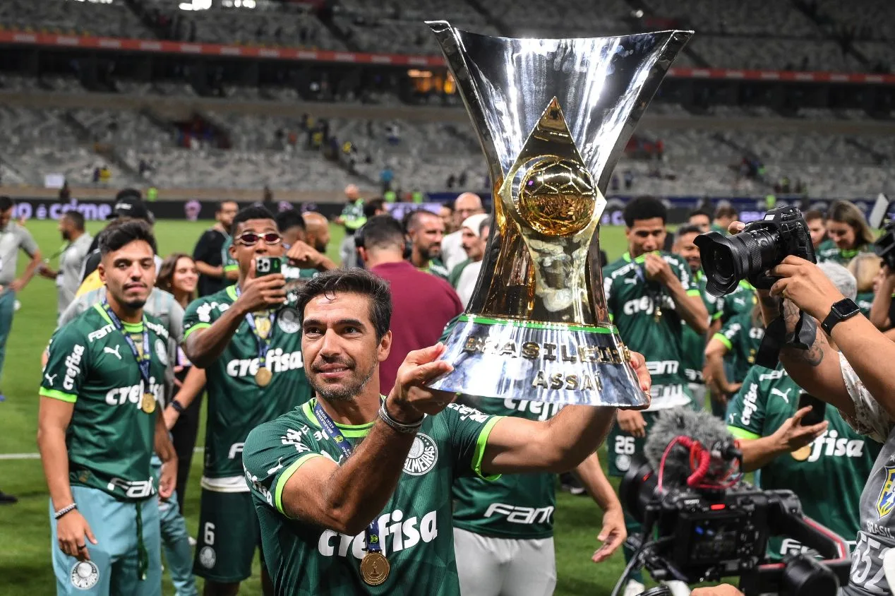 Veja os clubes do Brasileirão com mais views no YouTube em 2023