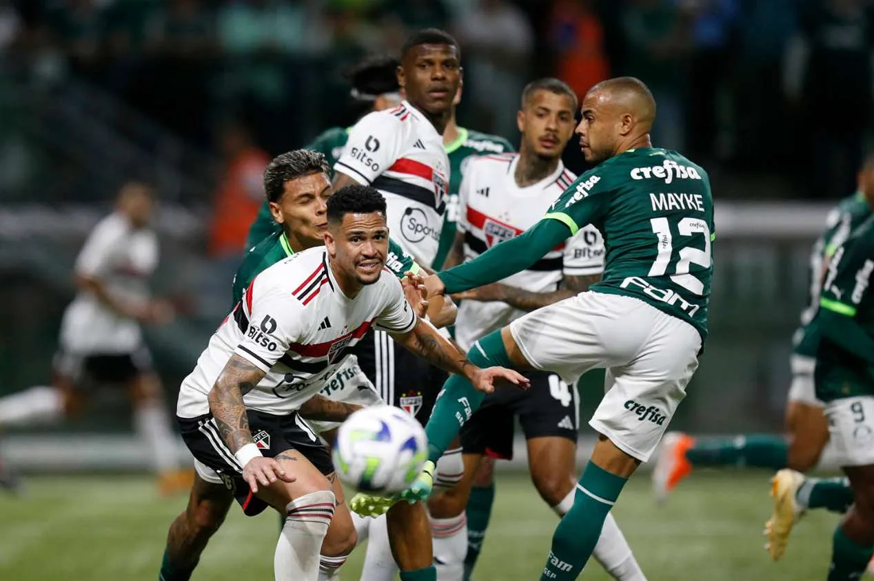 Cicinho crava campeão da Supercopa entre Palmeiras x SPFC