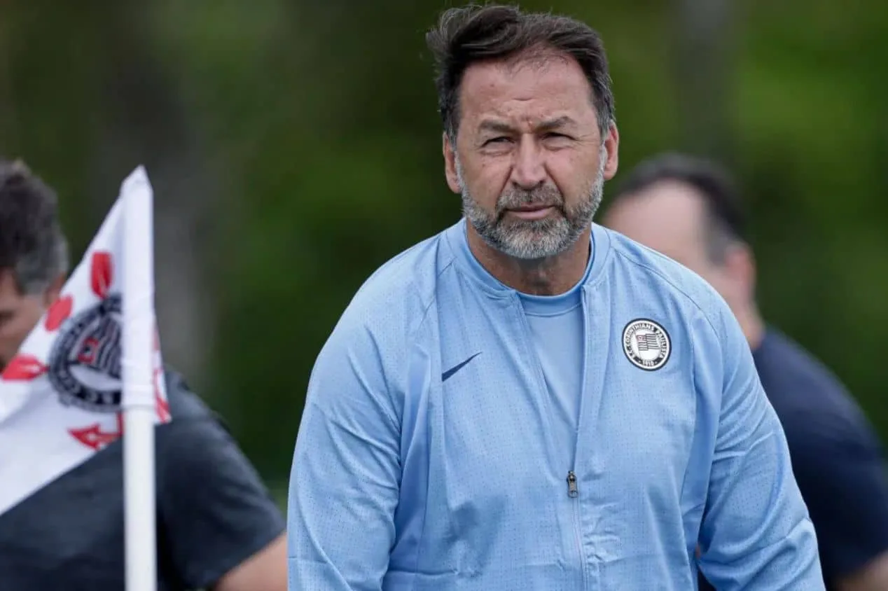 Juca Kfouri detona Augusto Melo por atitude com Mano Menezes no Corinthians