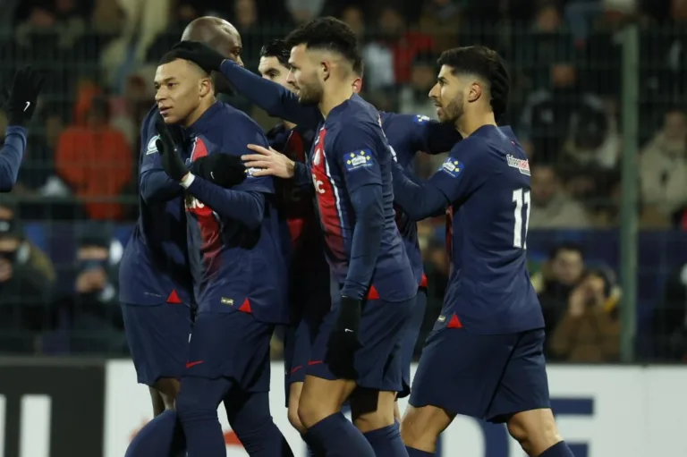 Fabián Ruiz faz ‘previsão’ sobre Mbappé em jogo do PSG na Champions League