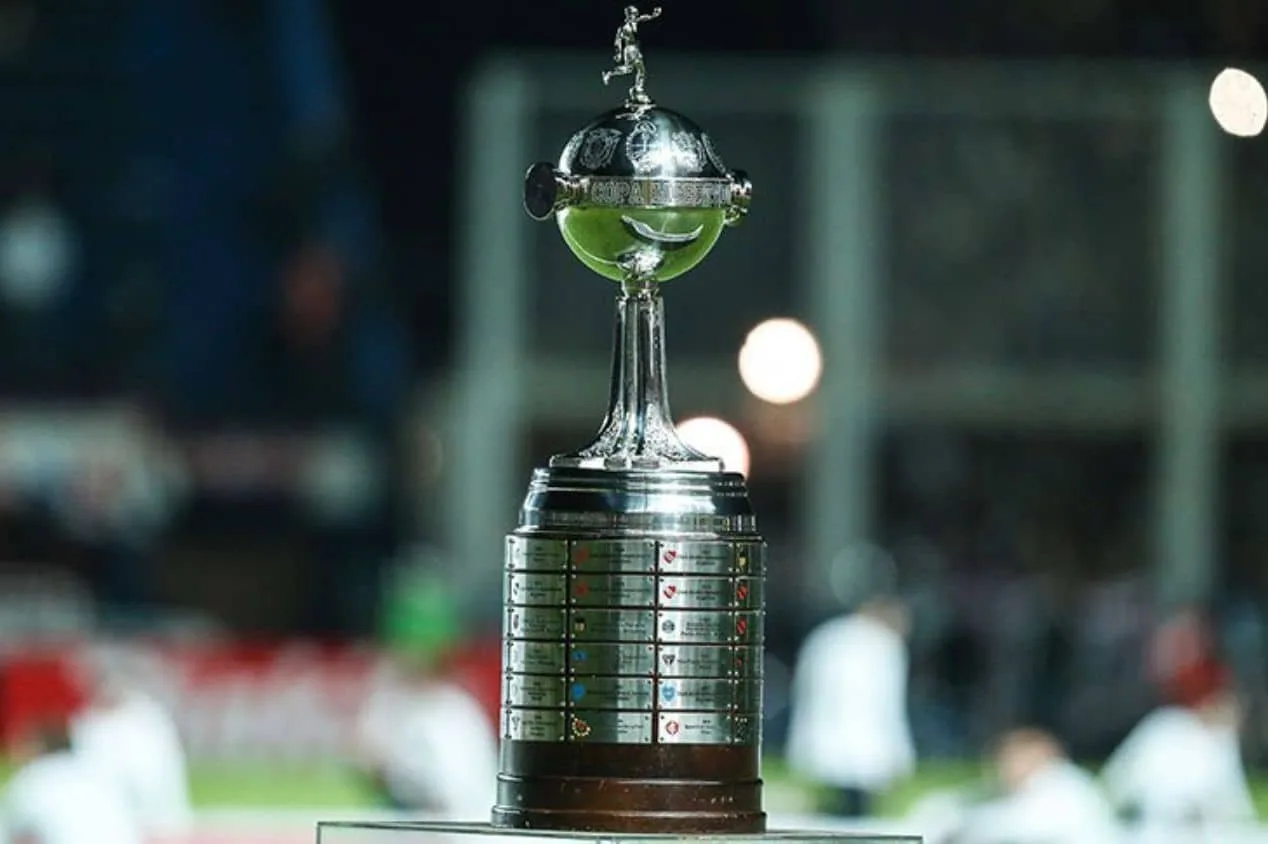 PVC aponta time que pode surpreender na Libertadores 