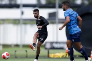 Corinthians não paga primeira parcela de Raniele e atleta não pode ser inscrito