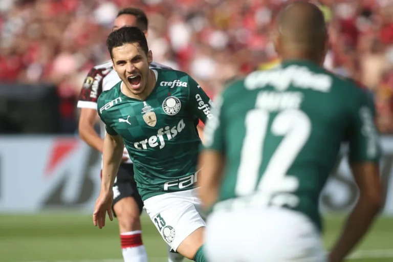 Veiga tem início de temporada mais decisivo com a camisa do Palmeiras