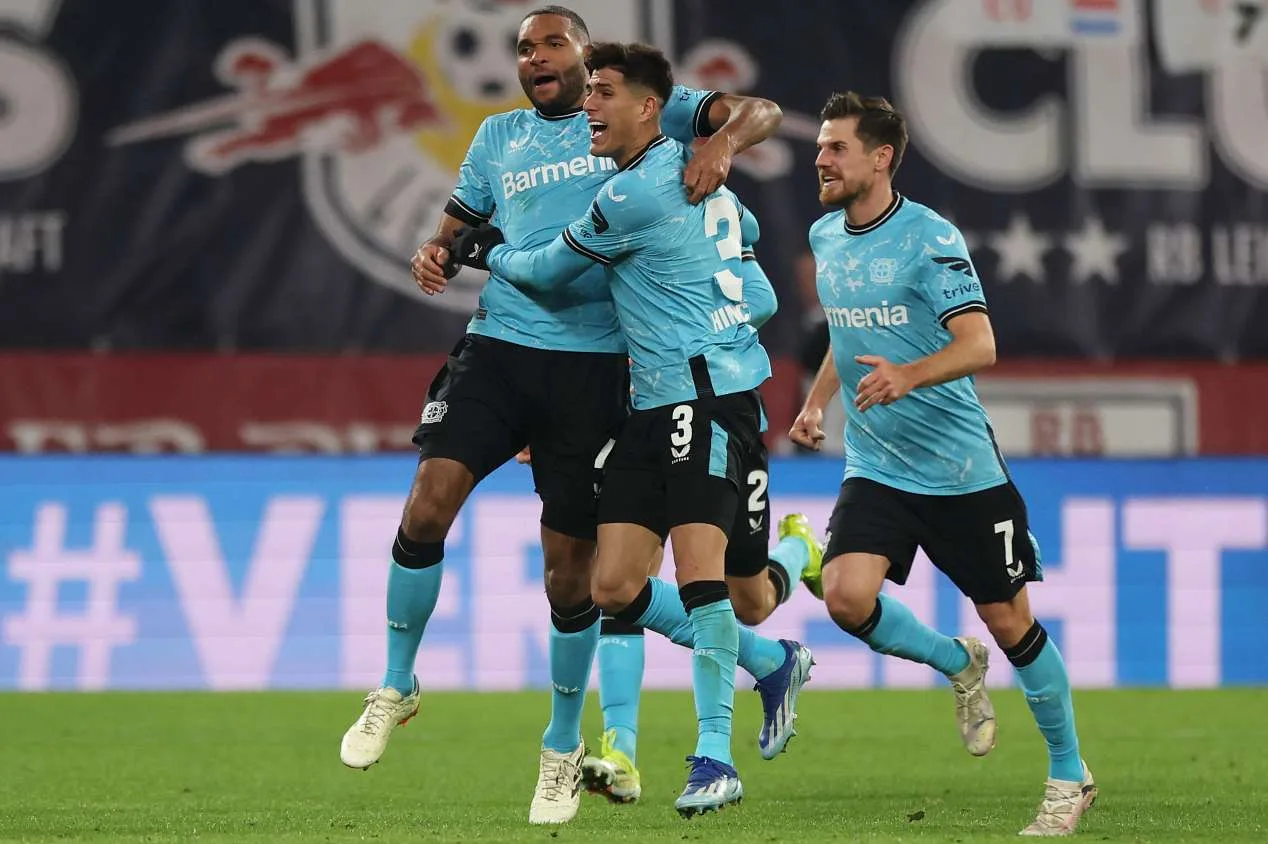 Bayer Leverkusen luta e vence de virada o RB Leipzig na Bundesliga