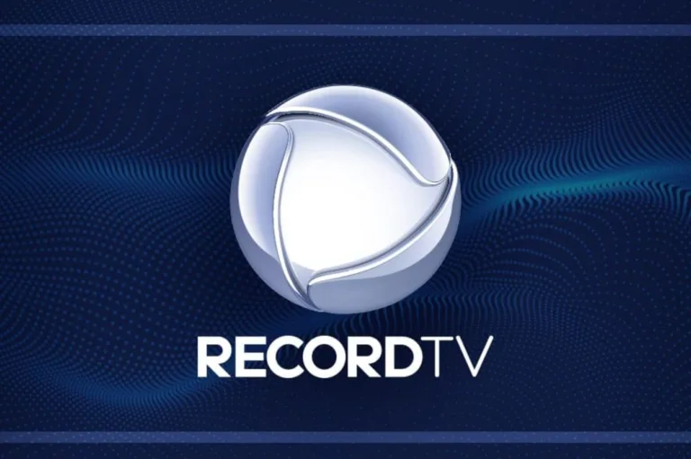 Record comete gafe ao anunciar Palmeiras x Santos no Paulistão