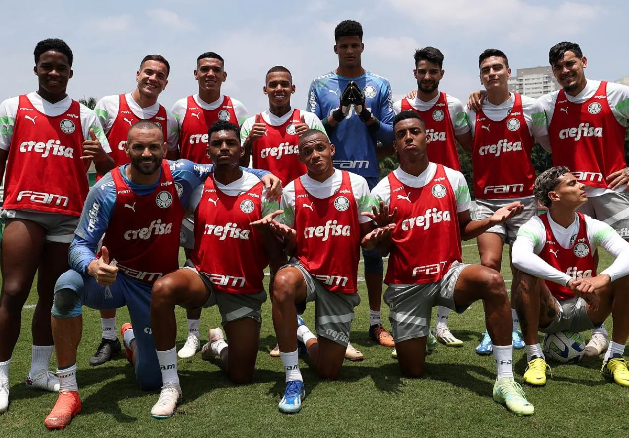 Palmeiras veta saídas de jogadores ‘reservas de luxo’ do técnico Abel Ferreira