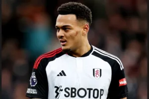 Atacante do Fulham segue na mira de Betis, Atlético-MG e Grêmio